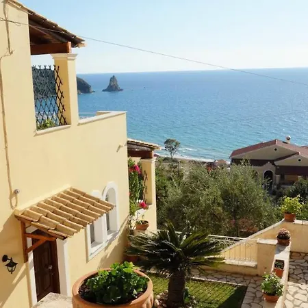 Natalia B With Panoramic Sea Views Of Agios Gordios Bay شقة