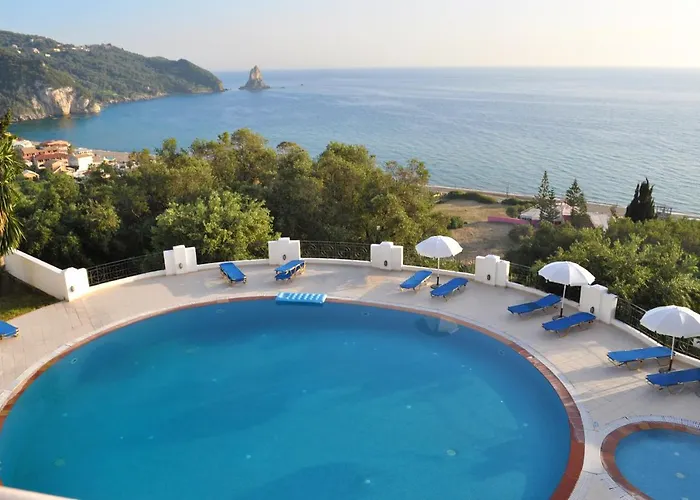 Natalia B With Panoramic Sea Views Of Agios Gordios Bay شقة
