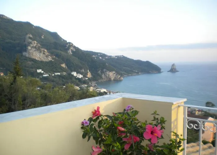 Natalia B With Panoramic Sea Views Of Agios Gordios Bay شقة