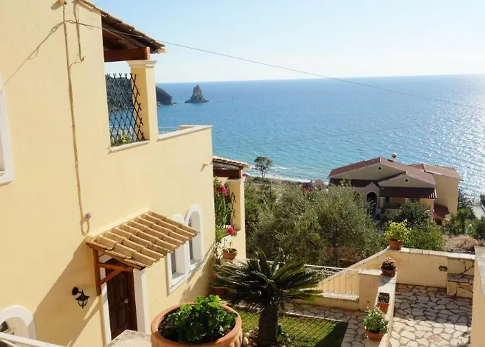 Natalia B With Panoramic Sea Views Of Agios Gordios Bay شقة