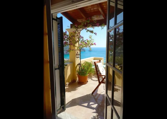 Natalia B With Panoramic Sea Views Of Agios Gordios Bay شقة آغيوس غوذيوس