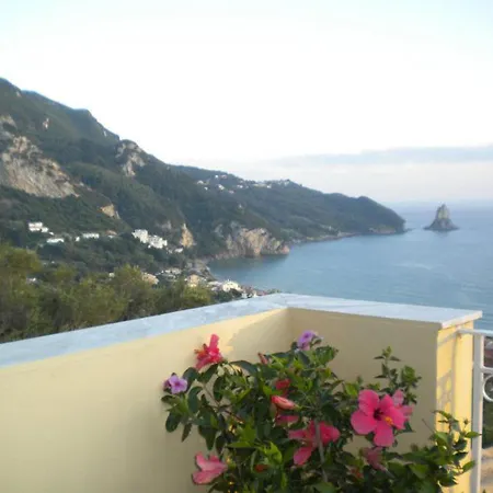 Natalia B With Panoramic Sea Views Of Agios Gordios Bay Apartmán